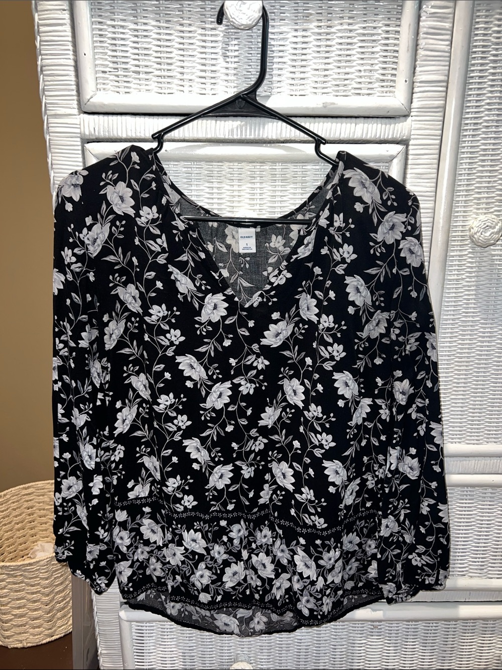 Old Navy Black Floral V-Neck Blouse